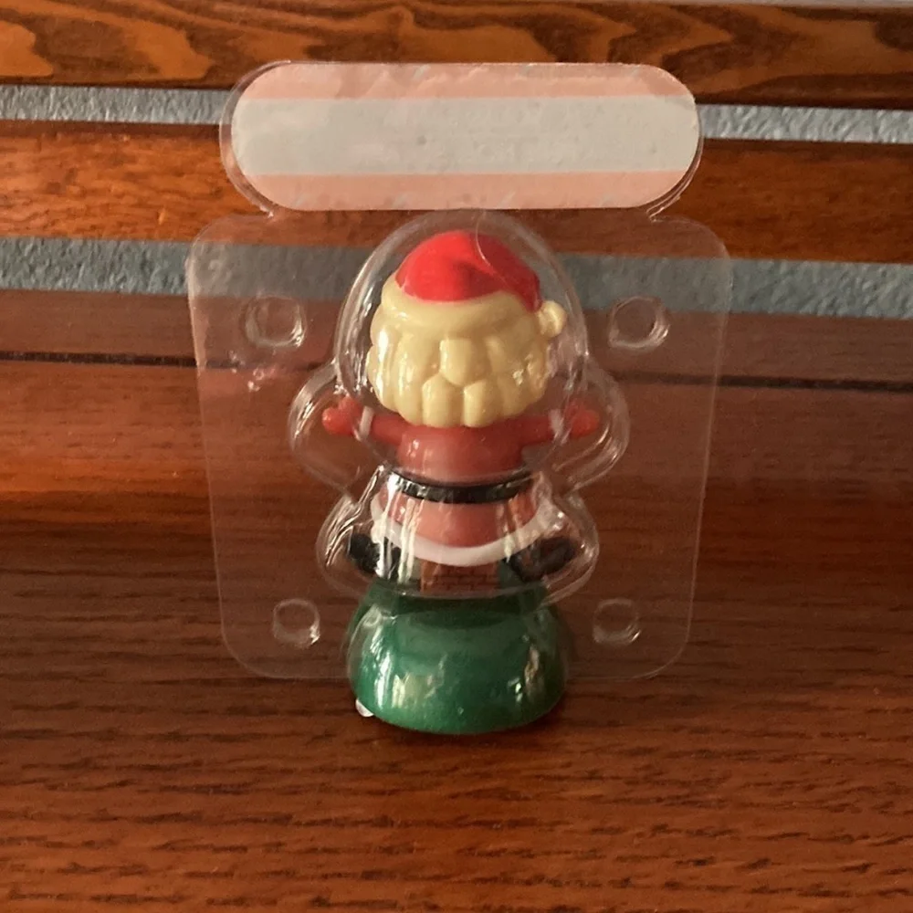5 Holiday Themed Solar Powered Dancing Bobblehead